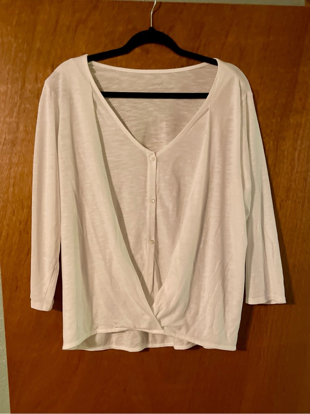 JJill Women’s White V-Neck Button Front Top